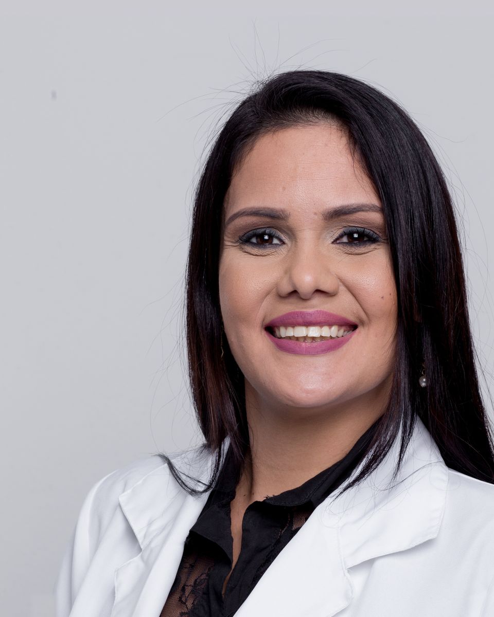Dr. Gabriela Torres