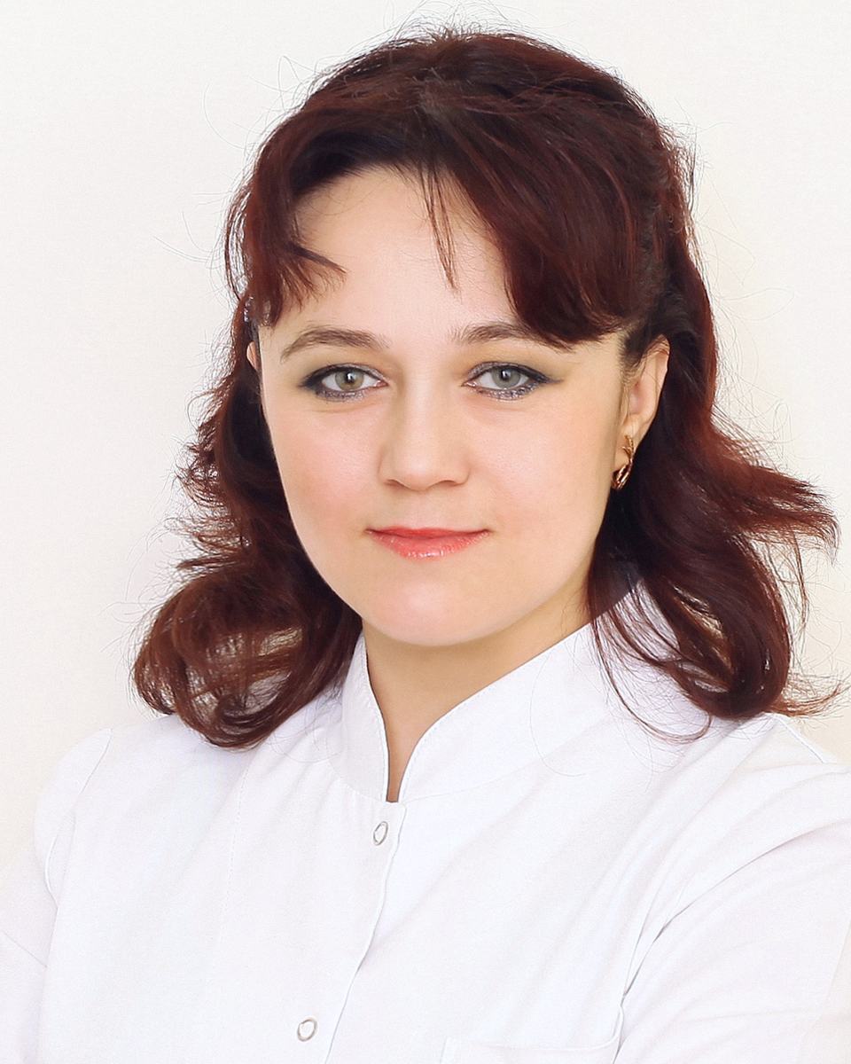 Dr. Anna Novak